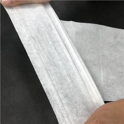 Tessuto non tessuto elastico